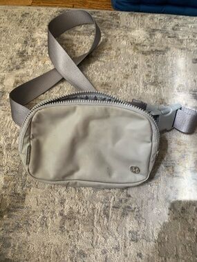 lululemon athletica Light Gray Waist Belt Bag